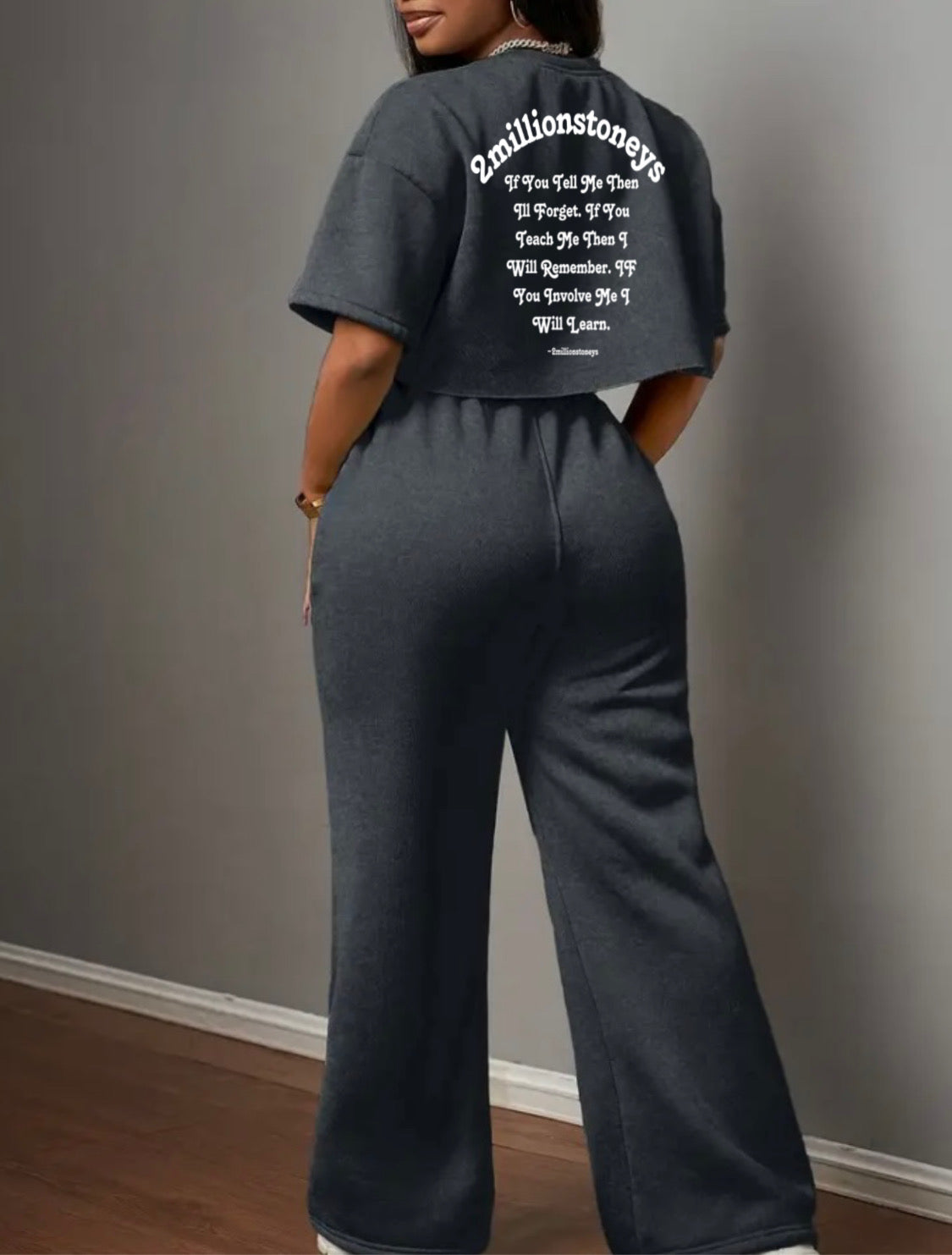 2millionstoneys Women's Short Sleeve Crop Top and Loose sweat Pants Set